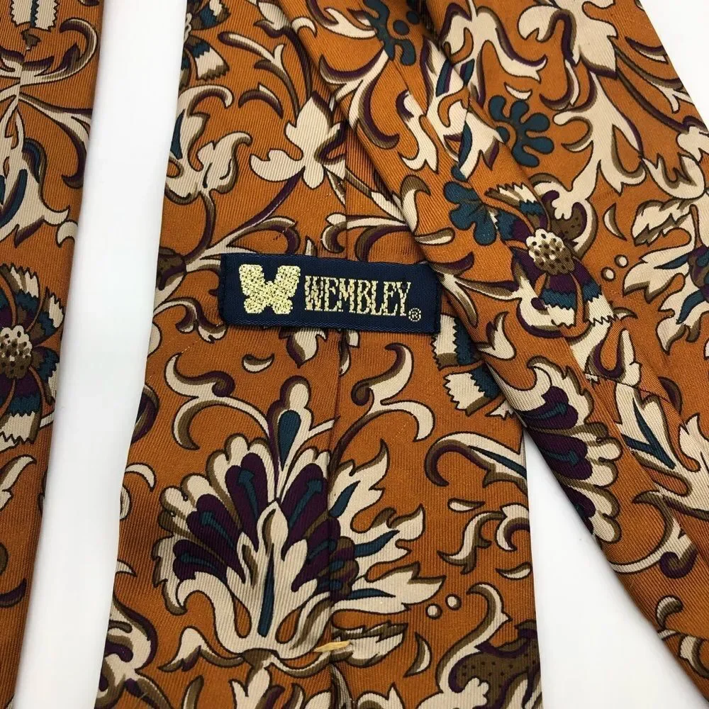 Wembley Vintage Tie - Picture 3 of 5